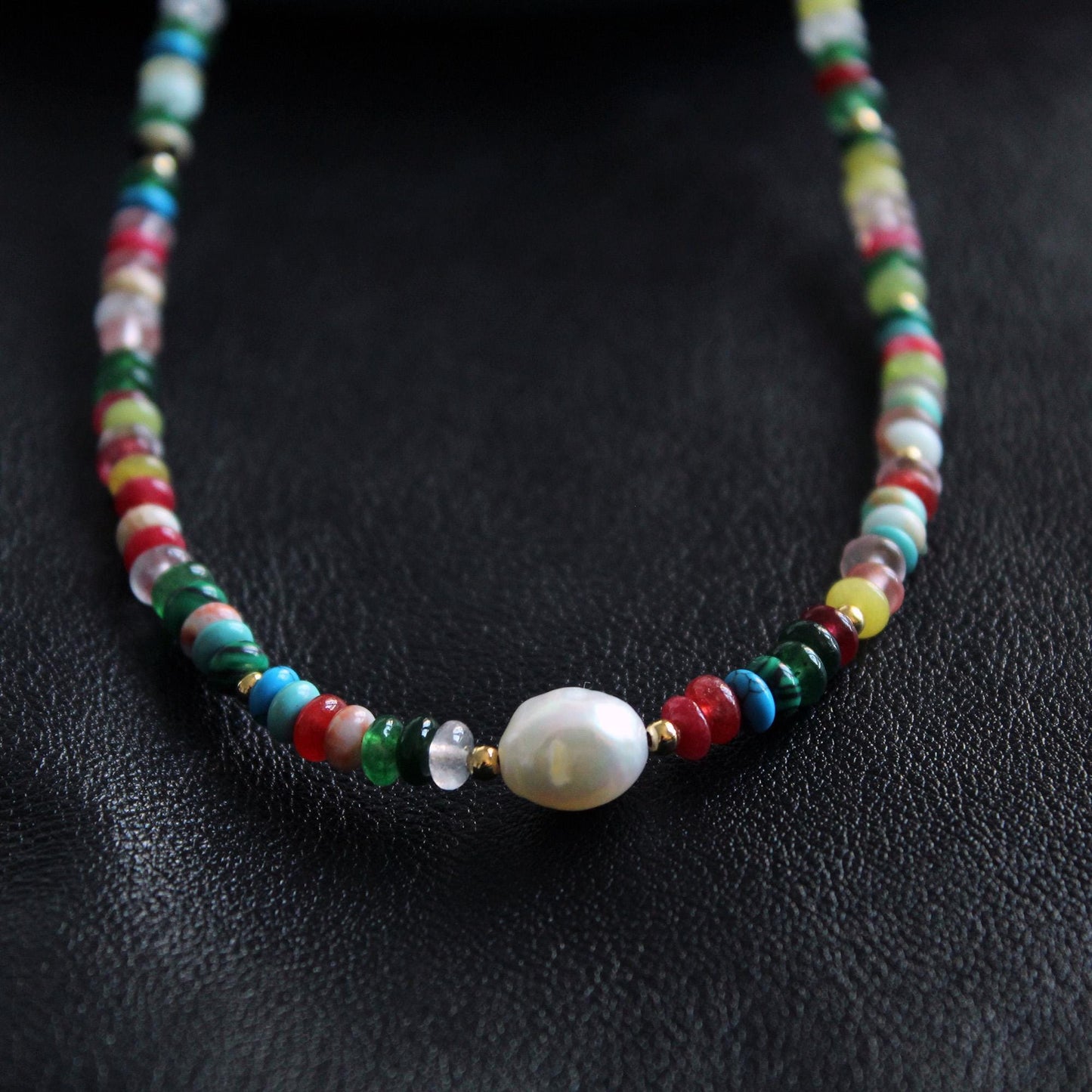 Colorful Jade ,Pearl Necklace, Adjustable Gold Chain, Handmade Jewelry, Gift for Her, Minimalist Choker,Natural Raw Crystal Choker Necklace