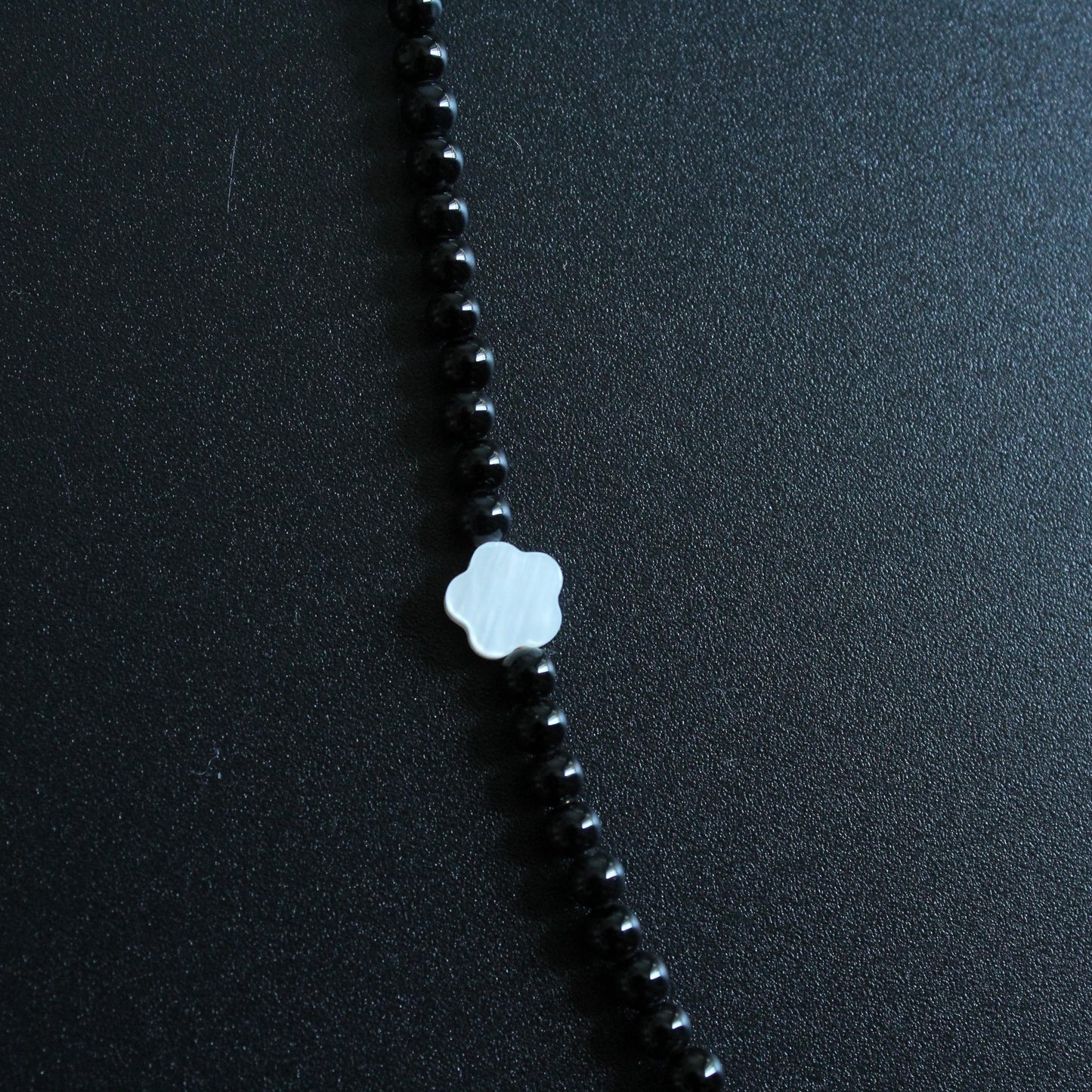Black Agate , Choker Beaded Necklace, Waterproof Crystal Choker, Healing Jewelry Gift,Gemstone gift Natural Red Agate,Natural Raw Crystal