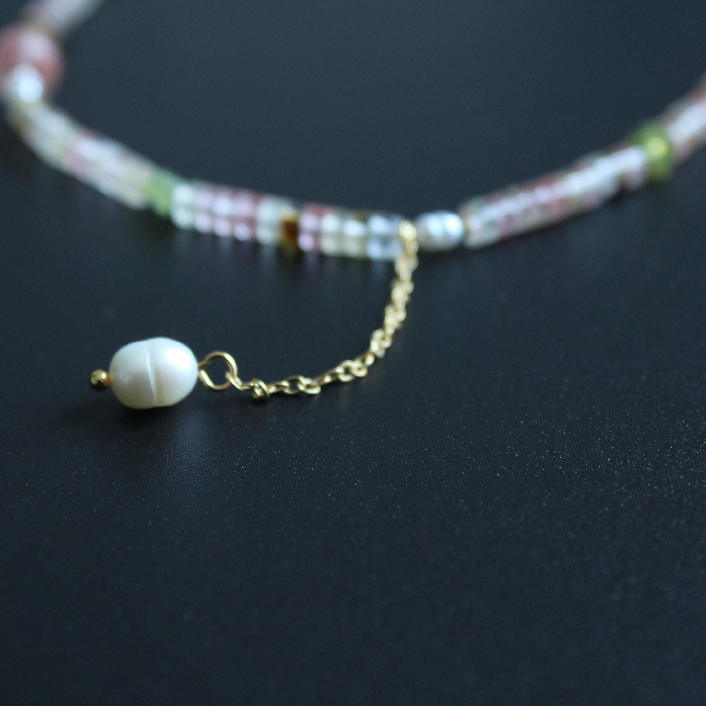 Dainty Peridot Choker,August Birthstone Necklace,natural green gemstone,Genuine Green Gemstone Choker,Gift for her, pearl necklace
