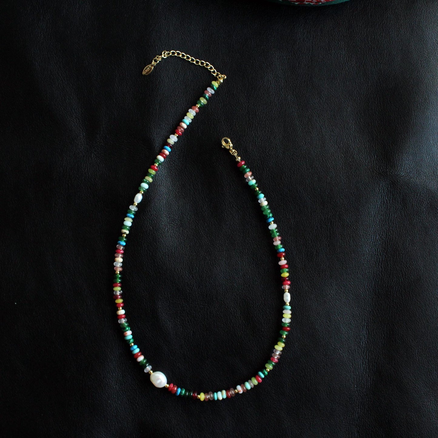 Colorful Jade ,Pearl Necklace, Adjustable Gold Chain, Handmade Jewelry, Gift for Her, Minimalist Choker,Natural Raw Crystal Choker Necklace