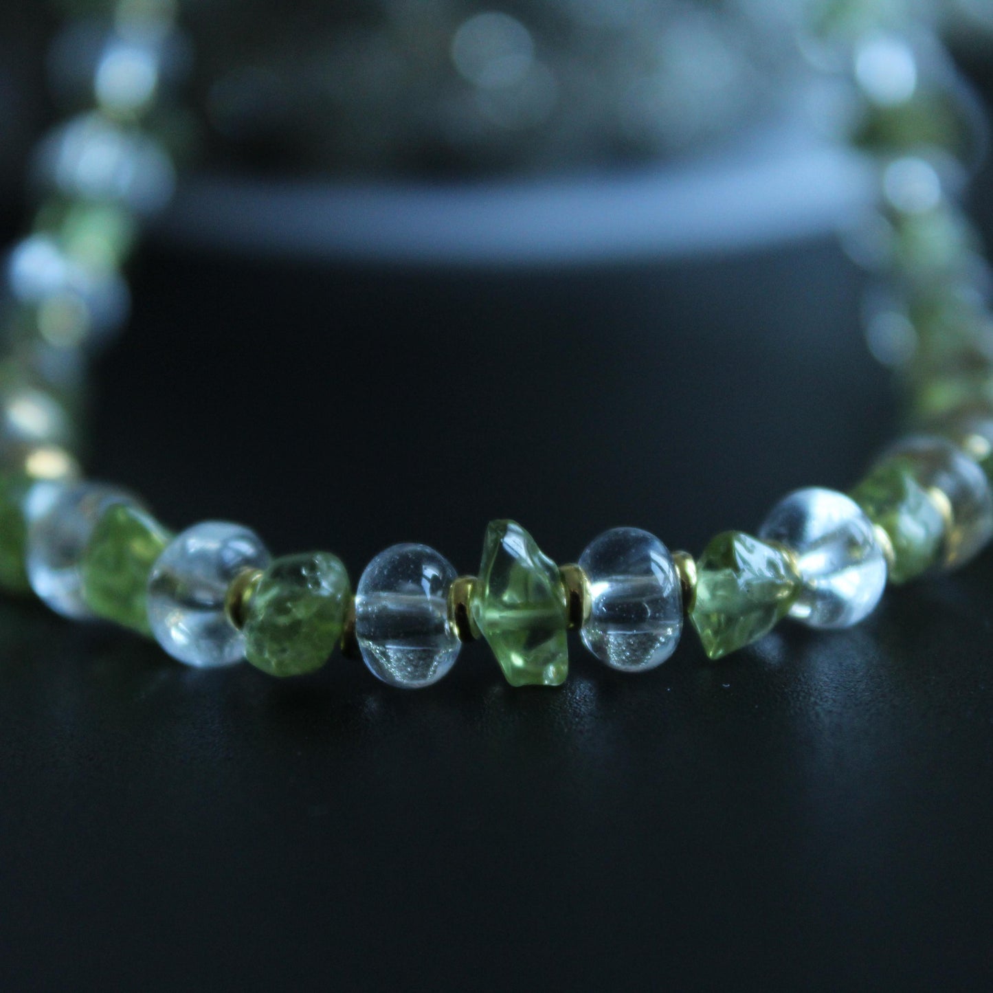 freshwater pearl olivine necklace. Real pearl necklace. Minimalist necklace. Bridal necklace. Gemstones necklace，handmade