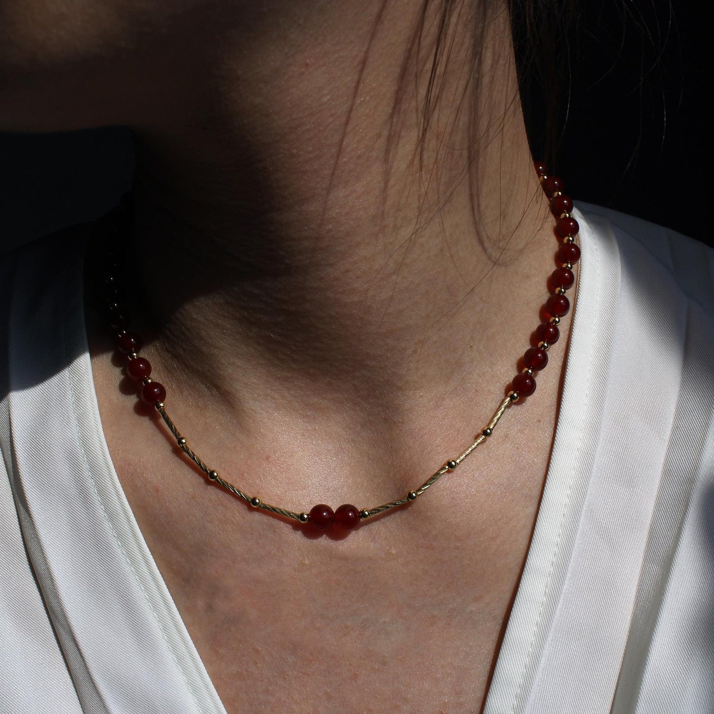 Red Agate Necklace｜Natural Crystal Jewelry for Women｜Grounding & Protection Stone｜Healing Gemstone Gift｜Root Chakra Pendant