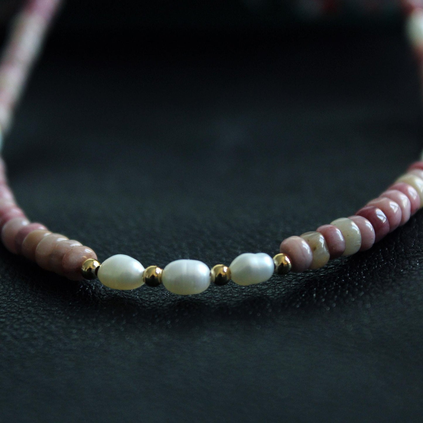 Pink necklace ,Pearl Necklace, Handmade Jewelry, Gift for Her,Choker,Aventurine Healing Necklace,Natural Raw Crystal Choker Necklace