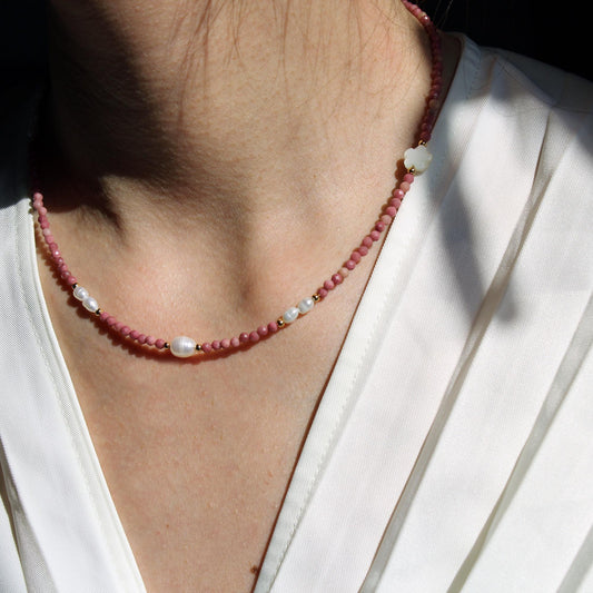 Red Jasper Pearl Necklace｜Natural Gemstone Jewelry｜Earth Energy & Feminine Elegance｜Healing Gift for Her｜Boho Crystal Necklace